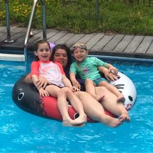 Meet your Posher, Denise